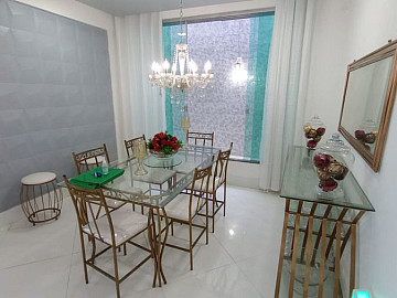 Casa de Alto Padr�o no Hernani S�