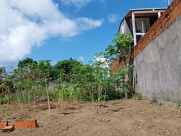 Terreno no P�rola do Mar.